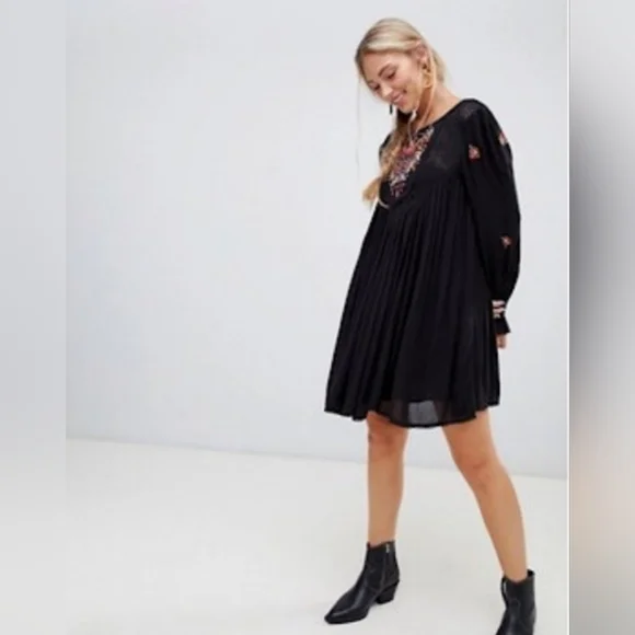 ❤️ FREE PEOPLE MOHAVE EMBROIDERED MINI DRESS - BLACK, SMALL - Picture 6 of 16